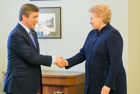 D. Grybauskaitė kirto R. Karbauskiui, tačiau šis neatsiliko: „Ji bijo“
