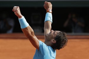 Rafaelis Nadalis sieks dar vieno titulo: užtikrintai žengė į „French Open“ finalą
