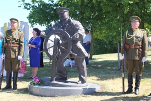 Pirmasis Lietuvos jūrų kapitonas Liudvikas Stulpinas pagerbtas Telšiuose