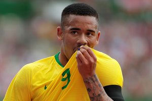 Draugiškose futbolo rungtynėse Brazilija lengvai įveikė austrus