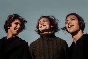 Latviai „Carnival Youth“ grįžta į Lietuvą: gros Vilniuje ir Alytuje