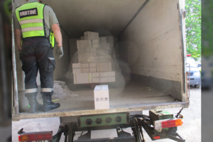 Į muitininkų rankas pateko neeilinis krovinys – rasta per 95 tūkst. eurų vertės nelegalių pesticidų