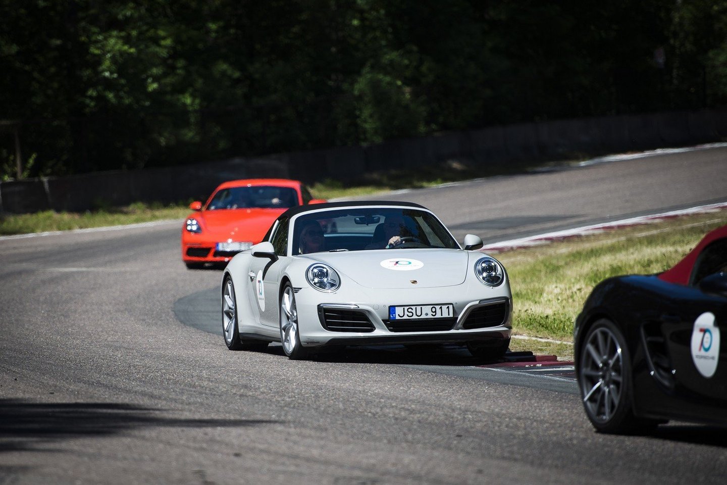  „Porsche“ šventės Rygos „Bikernieki“ trasoje akimirkos. <br> Gamintojo nuotr.