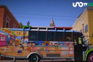 Meksikos aistruoliai į pasaulio futbolo čempionatą Rusijoje išvyko... autobusu