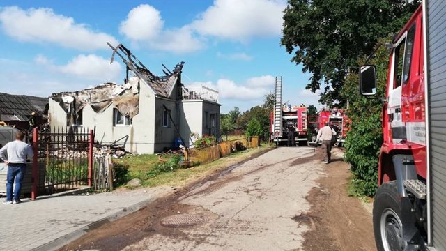 Nelaimė Lentvaryje: per gaisrą ir sprogimą žuvo žmogus