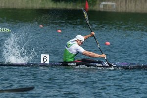 Europos vicečempionas Artūras Seja su trenksmu įsiveržė į baidarininkų elitą