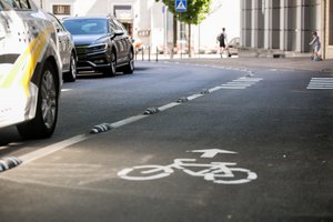 Vairuotojams prireiks atidumo: Rūdninkų gatvėje dviratininkai gavo neįprastą leidimą