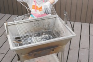 Pamirkiau per naktį groteles šiame skystyje – spindi kaip naujos  