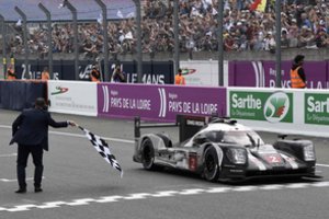 7 įdomiausi Le Mano lenktynių nutikimai – įvykiai, kuriais sunku patikėti