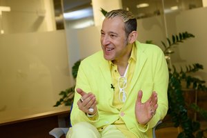 Dizaino garsenybė Karimas Rashidas: „Išmeskite iš namų suvenyrus ir užuolaidas“