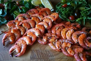 Grilyje keptos krevetės: ir skanu, ir puošia stalą
