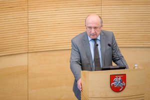 Dėl A. Kubiliaus pašalinimo iš A. Skardžiaus apkaltos komisijos kreiptasi į KT