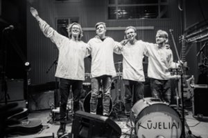 Populiariame TV šou sužibėję „Kūjeliai“ kviečia į koncertus Kaune ir Vilniuje