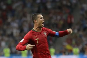 Įspūdingas futbolo spektaklis: Cristiano Ronaldo atsilaikė prieš visą Ispaniją