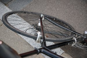 Kaune į pareigūnų rankas įkliuvo visiškai girtas dviratininkas