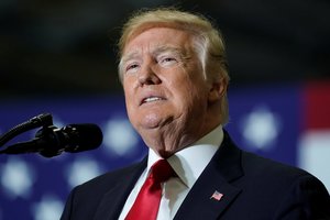 Donaldas Trumpas įsakė Pentagonui sukurti JAV „kosmoso pajėgas“