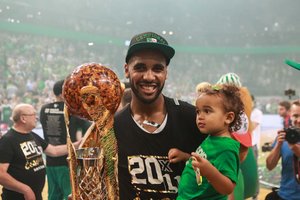 Istoriją perrašęs Brandonas Daviesas: „Gerai, kad antradienį nebus treniruotės“