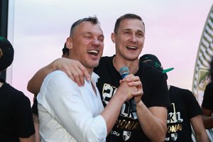 Cigarai, alus ir plačios šypsenos: „Treneriai švenčia įspūdingai – mums iki jų toli“