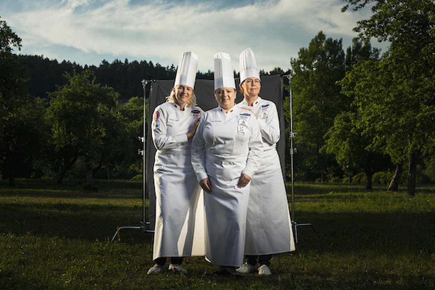  H.Lyndo, L.Makovska ir A.Gečienė išvyksta į Azijoje rengiamą kulinarijos konkursą.<br> R.Daskevičiaus nuotr.