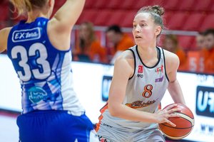 „Kibirkštis“ pratęsė sutartį su geriausia komandos snaipere 