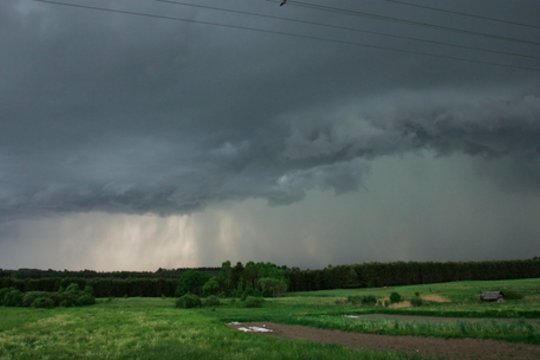 Laukiantiems Joninių savaitgalio – niūrios sinoptikų prognozės