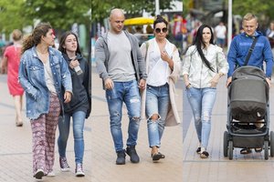 Palangos gatvės stilius: dominavo plėšyti džinsai