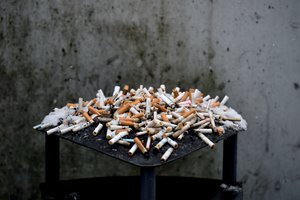 Rūkaliams nepatiks: dar labiau brangs cigaretės