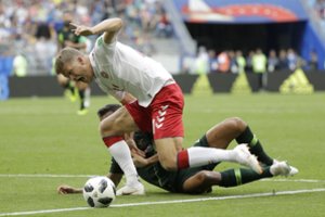 Danija pasipiktino futbolo naujovėmis: „VAR yra mėšlas“