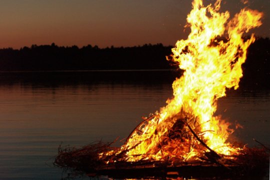 Kaip prisišaukti fėjas ir kodėl ilgiausia metų diena nėra šilčiausia – 16 įdomiausių faktų apie Saulėgrįžą