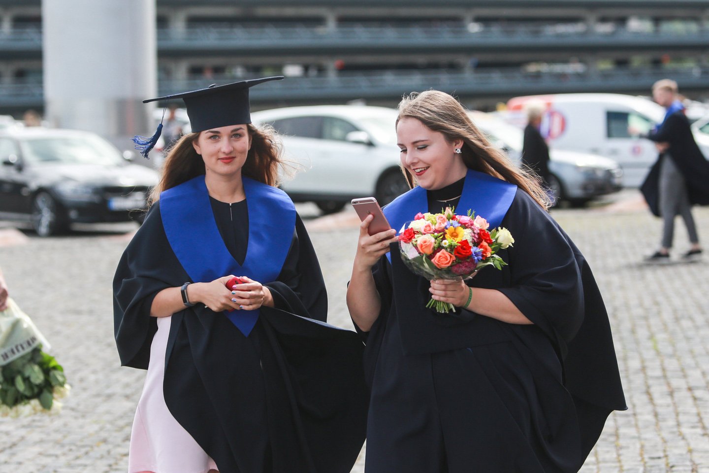 Kauno technologijos universiteto absolventams įteikti diplomai.<br> G.Bitvinsko nuotr.