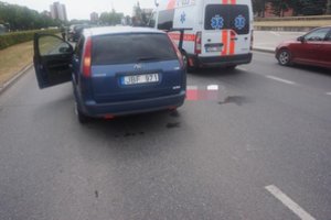 Per savaitę šalies keliuose žuvo dvi moterys – dviratininkė ir pėsčioji