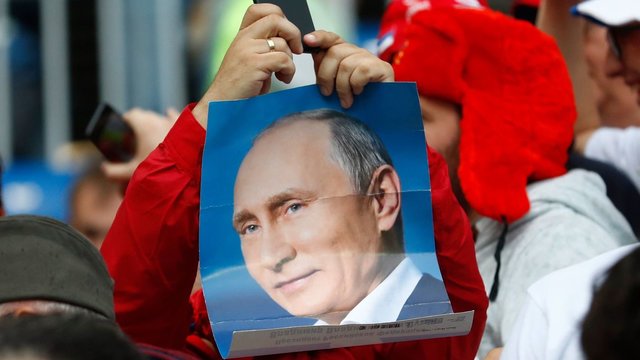 Pasaulio futbolo čempionatas augina Kremliaus vadų akcijas 