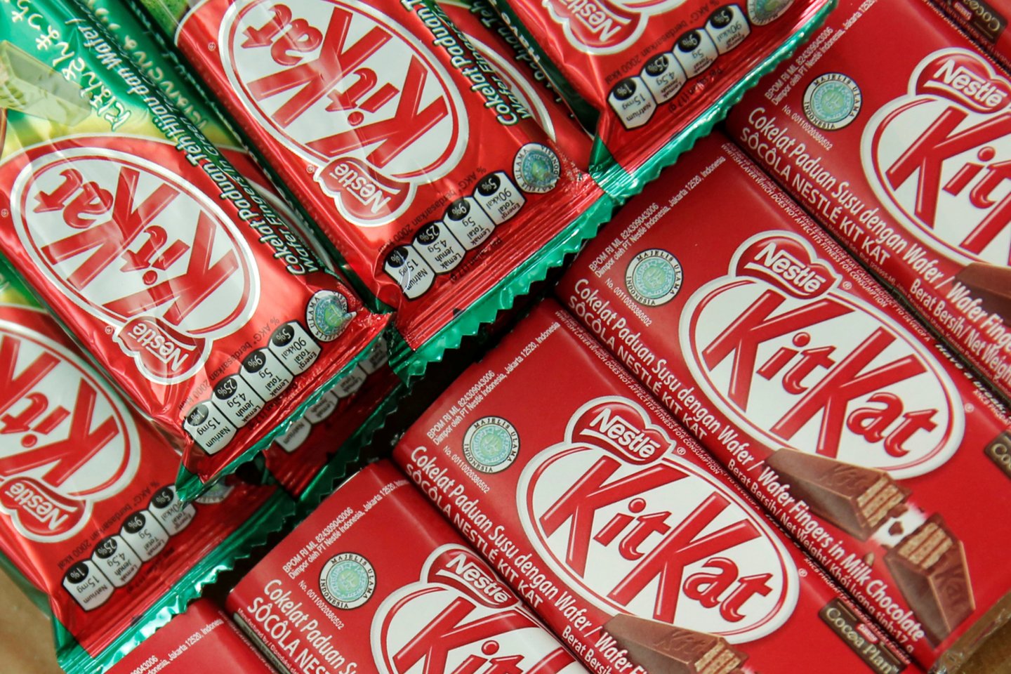 Šiandien „KitKat“ prekiaujama daugiau nei 70-yje šalių.<br> Reuters/Scanpix nuotr.