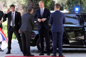 Princas Williamas viešnagę Izraelyje pradėjo memoriale „Yad Vashem“