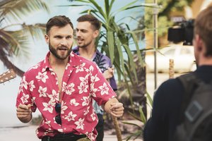 Išgirskite: Vaidas Baumila pristato akustinę vasaros hito „Suknelė“ versiją