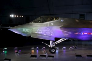 Turkų sandorį su Rusija užuodusi JAV pataikė rimtą sąlygą – gali neparduoti F-35 naikintuvų
