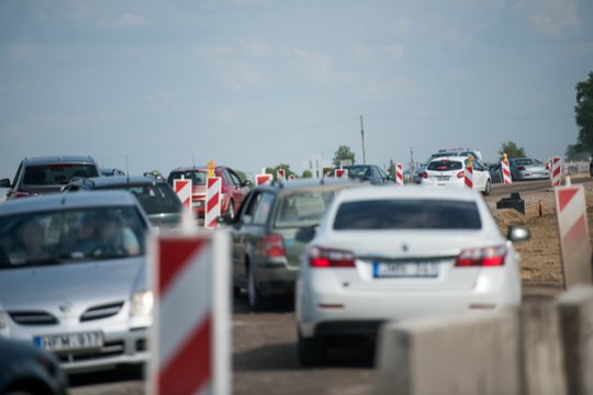 Įvertino, kiek Lietuvai kainavo blogai nutiesti keliai – žala siekia 16 mln. eurų