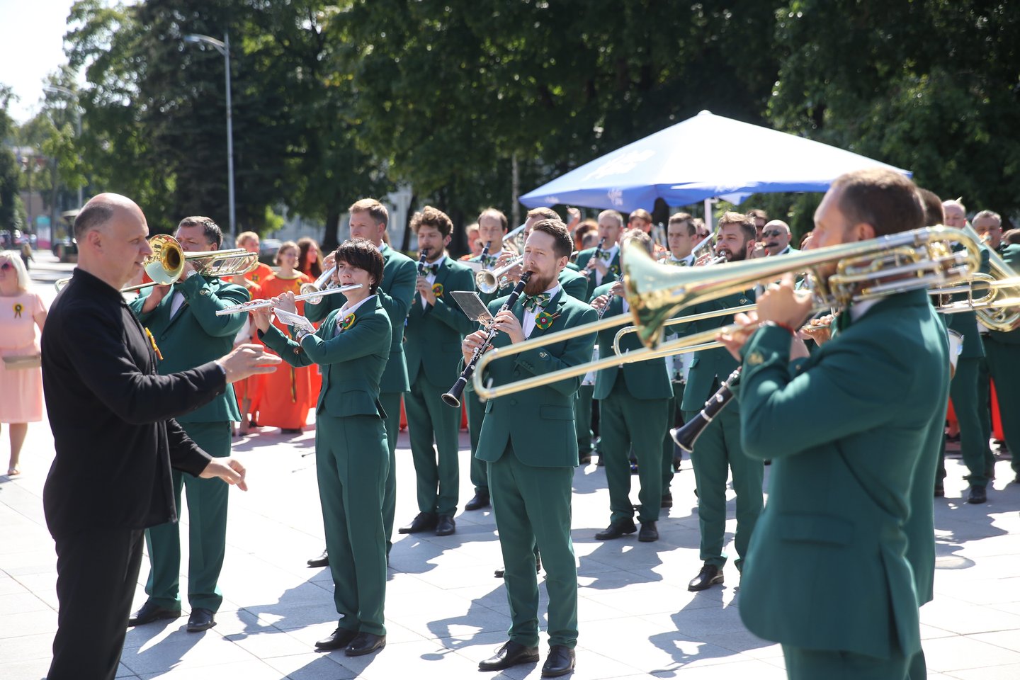 Kūriniu „Skambėkite trimitai“ Dainų šventės pristatymą pradėjo orkestras „Trimitas“.<br> R.Danisevičiaus nuotr.