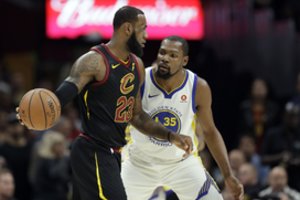 Įnešė intrigos: L. Jamesas tekstine žinute atkleidė savo ateitį NBA?