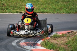 Kartingo lenktynininkai šalies čempionato kovas pratęs Aukštadvaryje