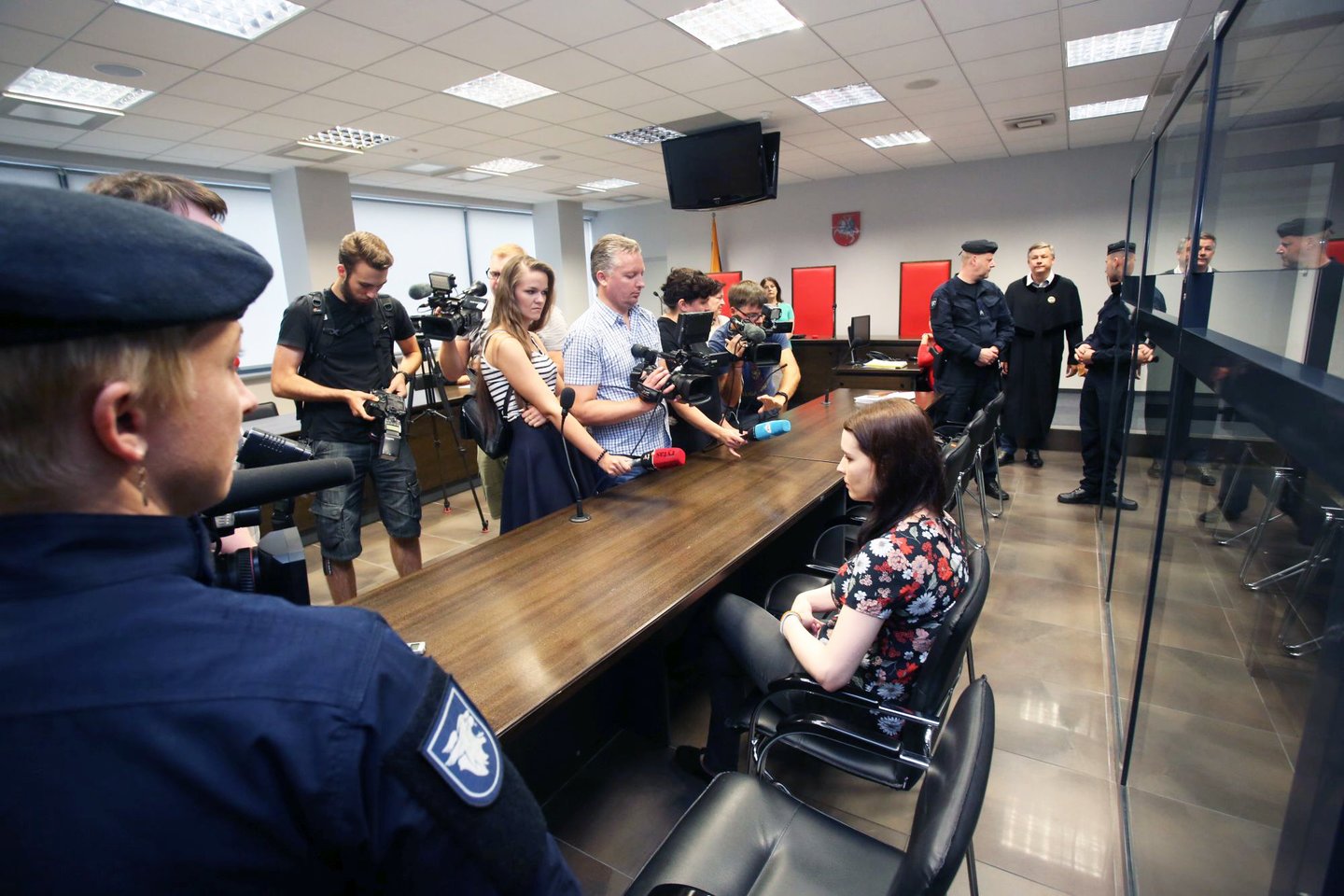  Kėdainiečiai G.Kontenis ir M.Kaziukaitytės šiandien išgirdo nuosprendį 4 metų Matuko nužudymo byloje.<br> M.Patašiaus nuotr.