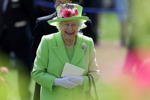 Paaiškėjo, kokia liga susirgo 92-ejų karalienė Elizabeth II