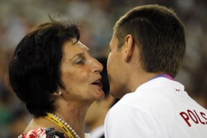 Netektis Lenkijoje – mirė lengvosios atletikos legenda Irena Szewinska