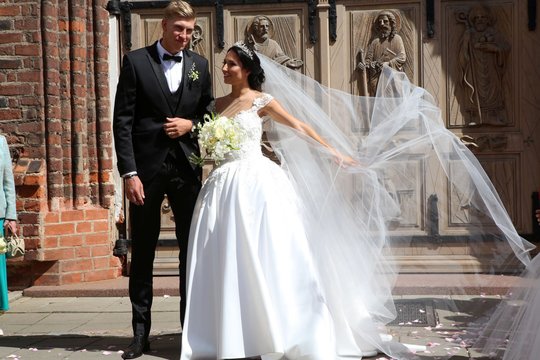 Kaune susituokė krepšininkas Ronaldas Rutkauskas ir dainininkė Gabrielė Rutkauskienė-Vasha