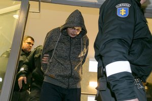 Žiauriu sargo nužudymu įtariami jaunuoliai keliaus į teismą