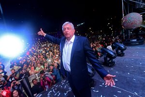 Kairuolis A. M. Lopezas Obradoras žengia į Meksikos prezidento postą