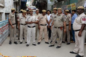 Vakarų Indijoje miniai nulinčiavus penkis vyrus policija sulaikė 23 įtariamuosius