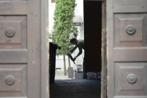 Molėtiškio drama užsienyje: jokių pinigų ir vakarienė iš konteinerio