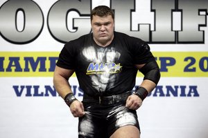 Lietuvos galiūnų čempionu tapo Vytautas Lalas