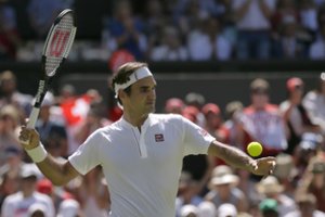 R. Federeris pergale pradėjo Vimbldono turnyrą, latvė A. Sevastova pralaimėjo 